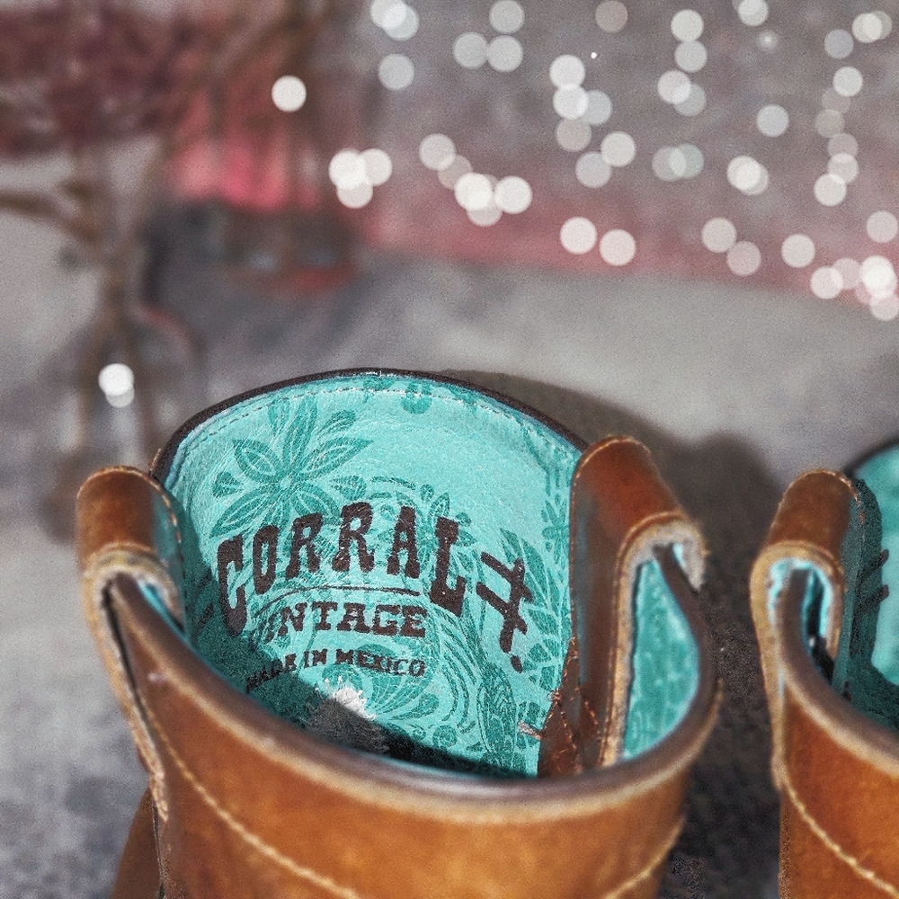 Corral Brown Ankle Boots With Turquoise Lining View 2